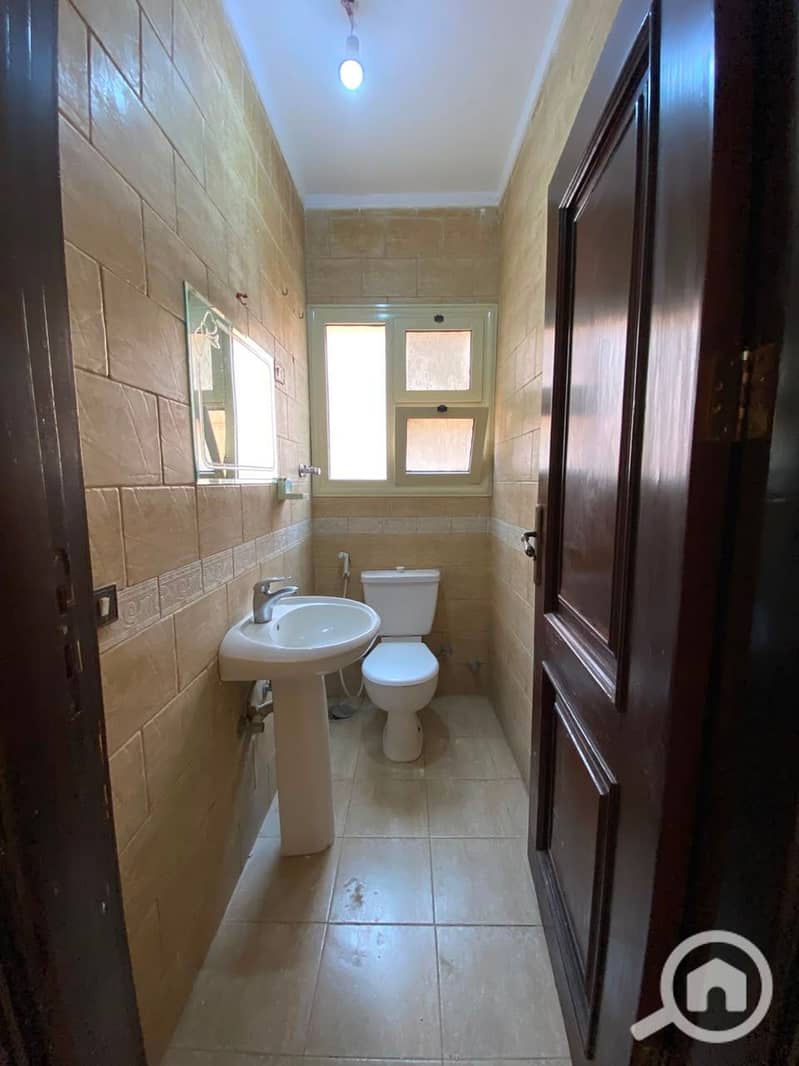 4 401874. jpg