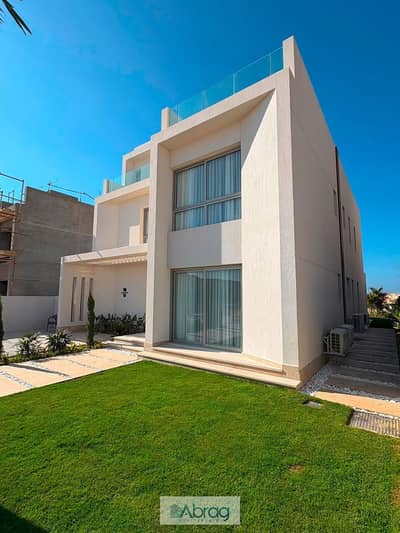 3 Bedroom Townhouse for Sale in North Coast, Matruh - f0622de8-bb08-487d-9fec-d46b48d1a0ab. jpg 3 Bedroom Townhouse for Sale in North Coast, Matruh - f0622de8-bb08-487d-9fec-d46b48d1a0ab. jpg