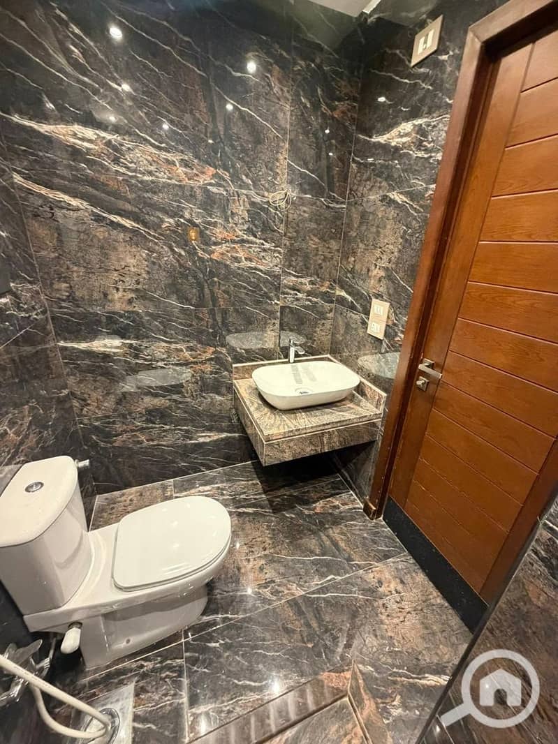 8 746327183_122176631390857102_2351865322464806358_n. jpg