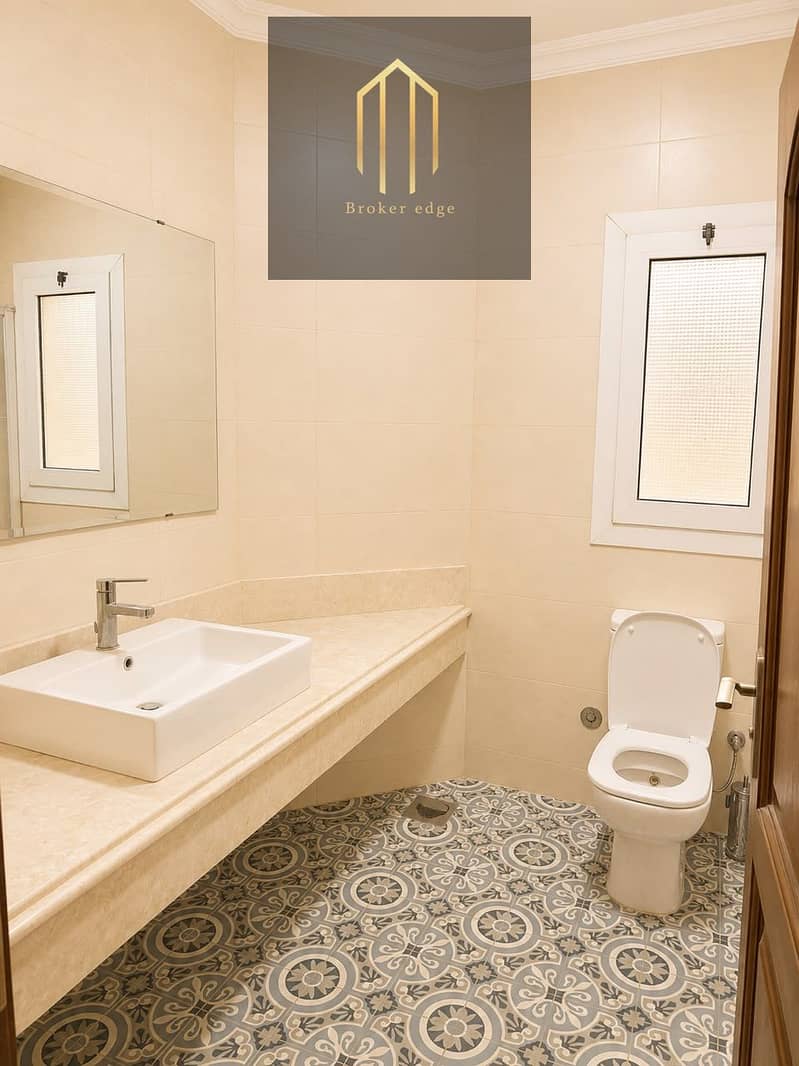 5 1000686770. jpg