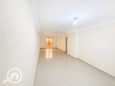 3 Bedroom Flat for Sale in Gianaclis, Alexandria - WhatsApp Image 2026-08-02 at 5.10. 29 PM (2). jpeg
