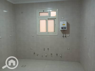 3 Bedroom Flat for Rent in New Cairo, Cairo - IMG-20260730-WA0064. jpg 3 Bedroom Flat for Rent in New Cairo, Cairo - IMG-20260730-WA0064. jpg