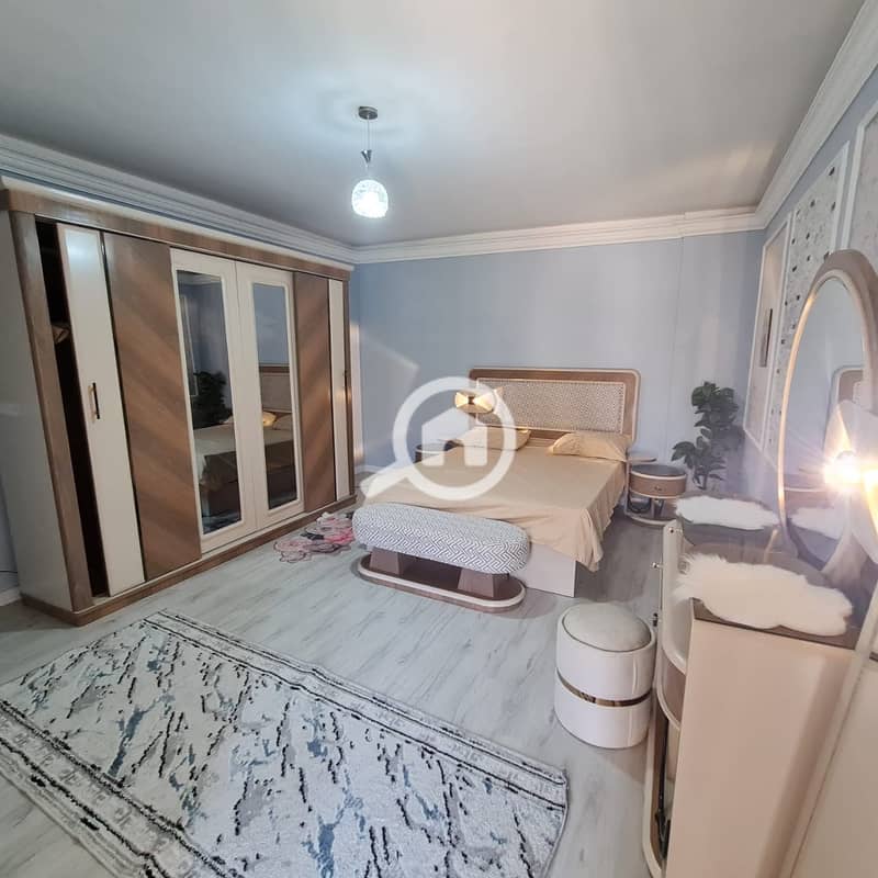 12 43eacf97-c0af-4633-949b-16b68bcae71a. jpg