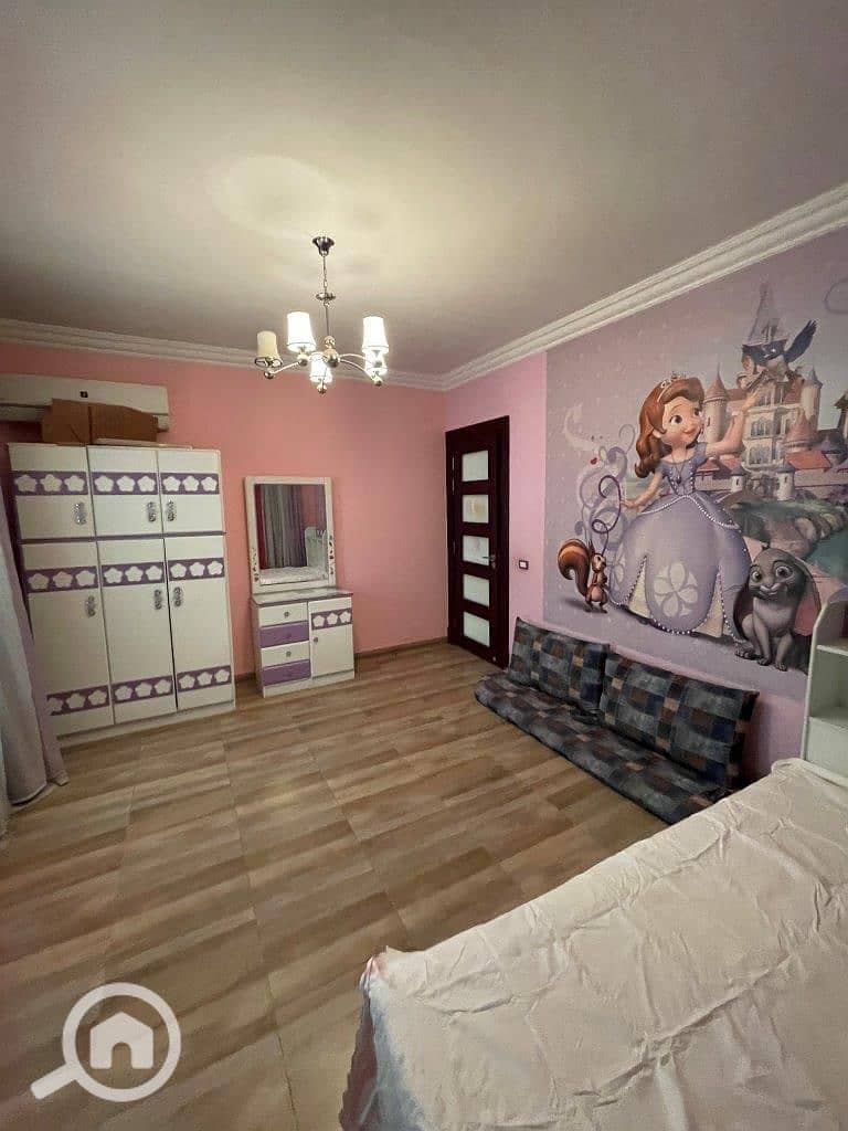 7 1000315040. jpg