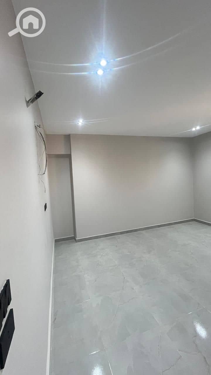 4 1000307748. jpg