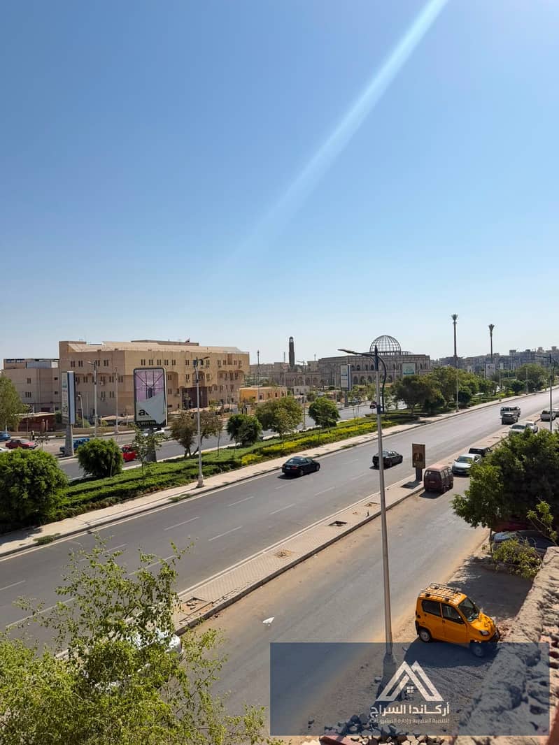 الحي التالت مجاوره 1 امام البنك الاهلي ومول النسر الرئيسي. امام الجامعه ...