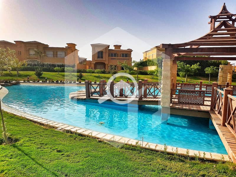 8 Royal Meadows 6. jpg