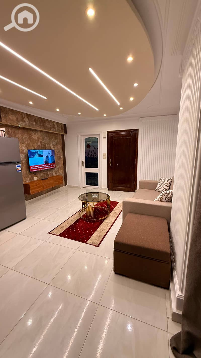 1000426971. jpg 1000426971. jpg