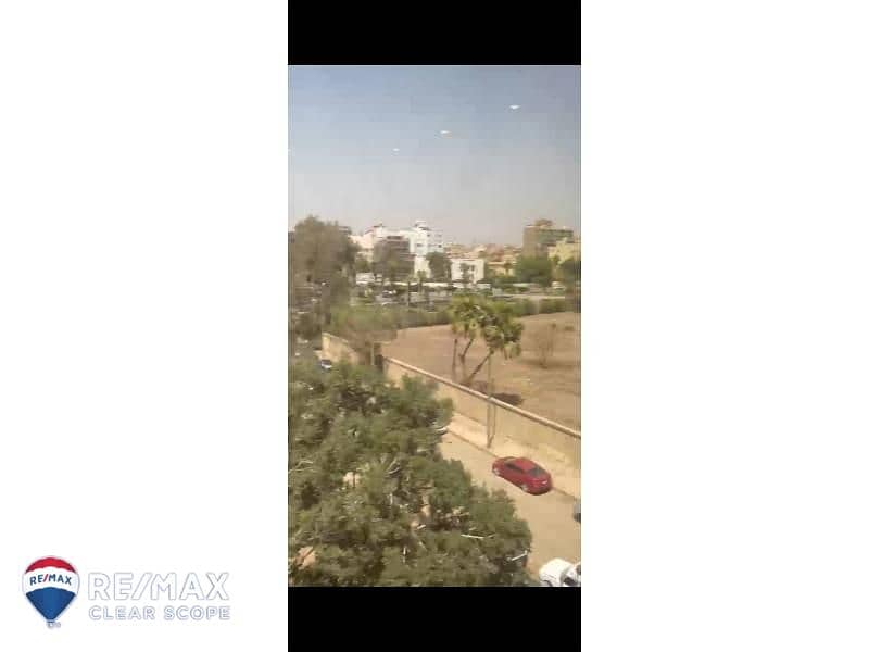 8 eb7caae3-056f-4579-a335-3977643321bd. jpg