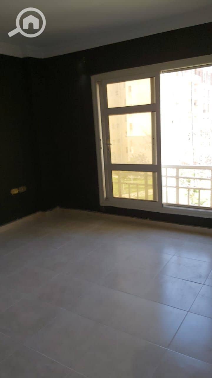 9 1000531826. jpg