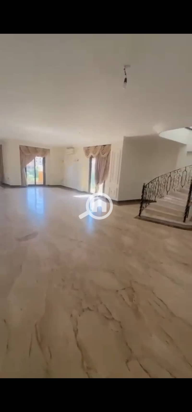 11 1000755881. jpg