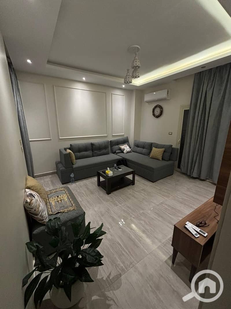 5 4ce379bd-2ed8-4050-91ed-87a75e138116. jpg
