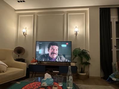 2 Bedroom Apartment for Sale in New Cairo, Cairo - شقة للبيع بالتجمع الثالث - القاهرة الجديدة تشطيبVIP- يمكن البيع بالفرش