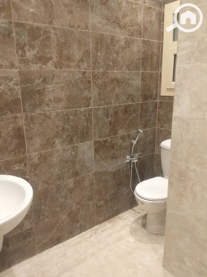 7 1000419739. jpg