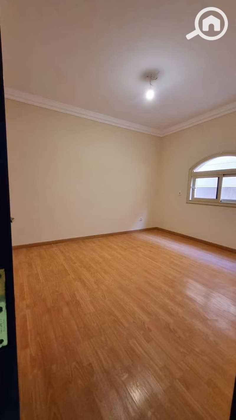 8 96855. jpg