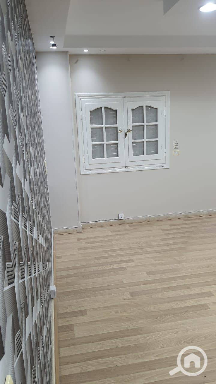 4 1000411365. jpg