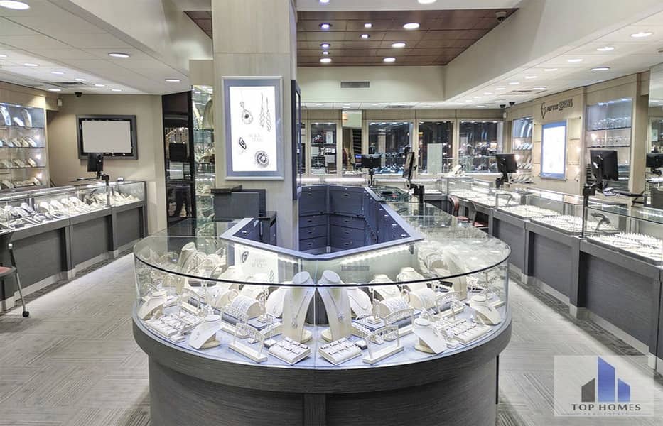 8 downstairs-jewelry-showroom_800x600_1400x900. jpg