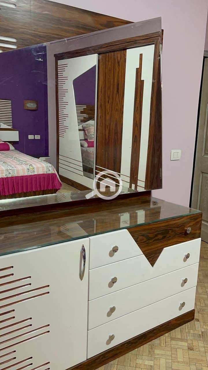 10 f7bbbdb2-13ce-4d6e-b082-06da33ab5080. jpg