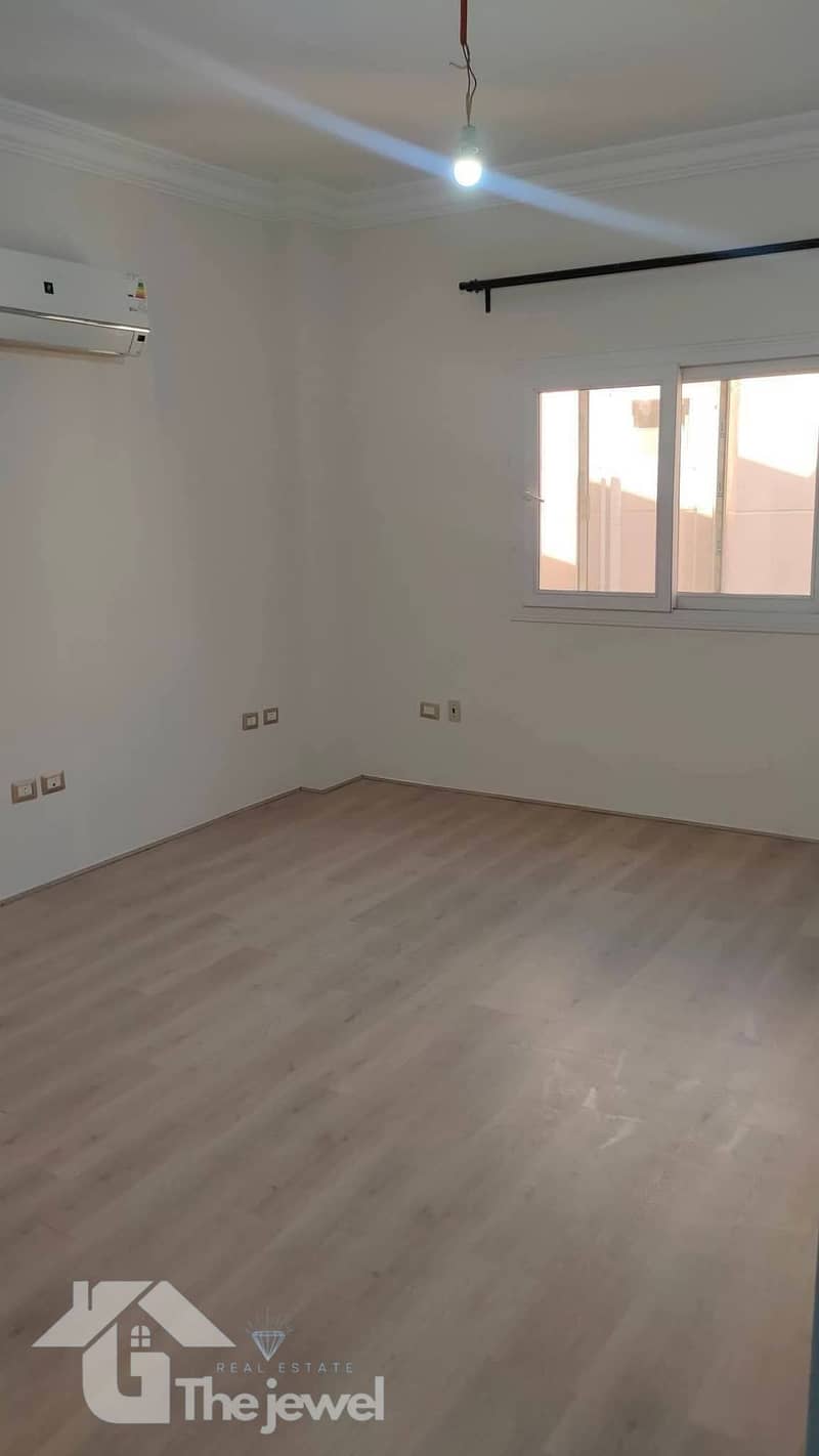 7 1000483792. jpg