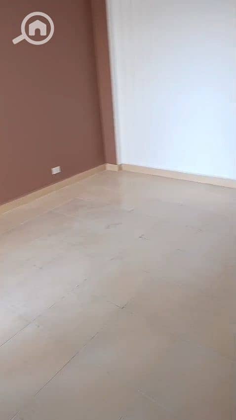 12 1000899956. jpg