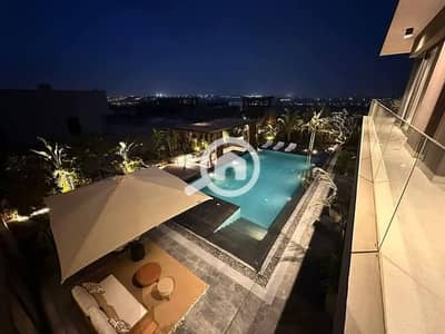 5 Bedroom Villa for Sale in Sheikh Zayed, Giza - FB_IMG_1747527118132. jpg 5 Bedroom Villa for Sale in Sheikh Zayed, Giza - FB_IMG_1747527118132. jpg