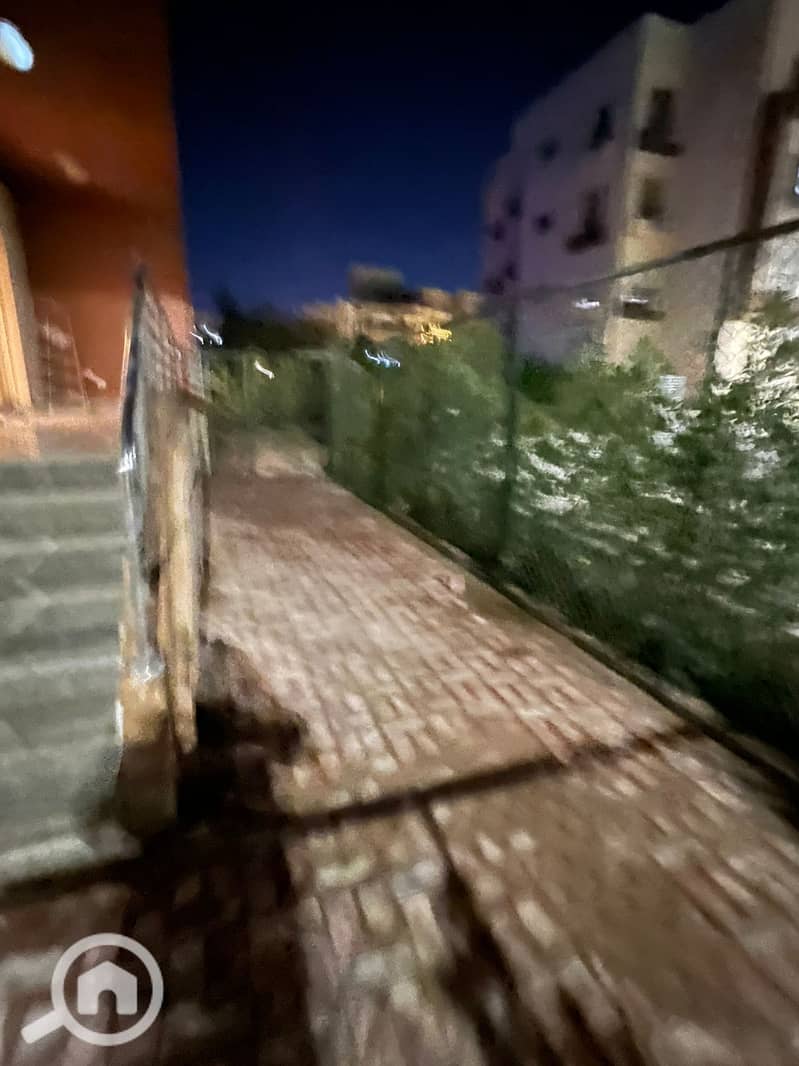 10 19. jpg