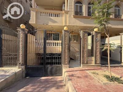 5 Bedroom Flat for Sale in Sheikh Zayed, Giza - IMG_0638. jpg