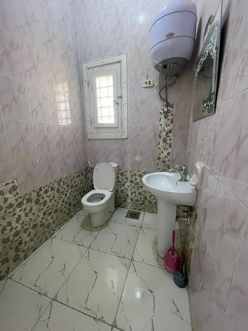 8 
