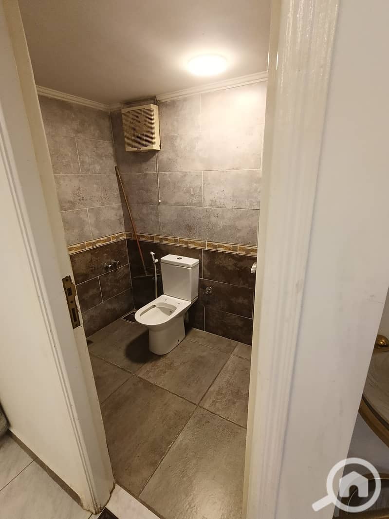 5 1000453078. jpg
