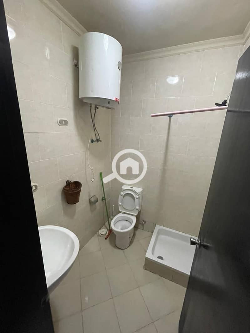 4 16054. jpg