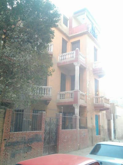 أرض للبيع في حى الجيزة، الجيزة - منزل قديم للبيع 280 م بشارع المحطة الجيزة أرض للبيع في حى الجيزة، الجيزة - منزل قديم للبيع 280 م بشارع المحطة الجيزة