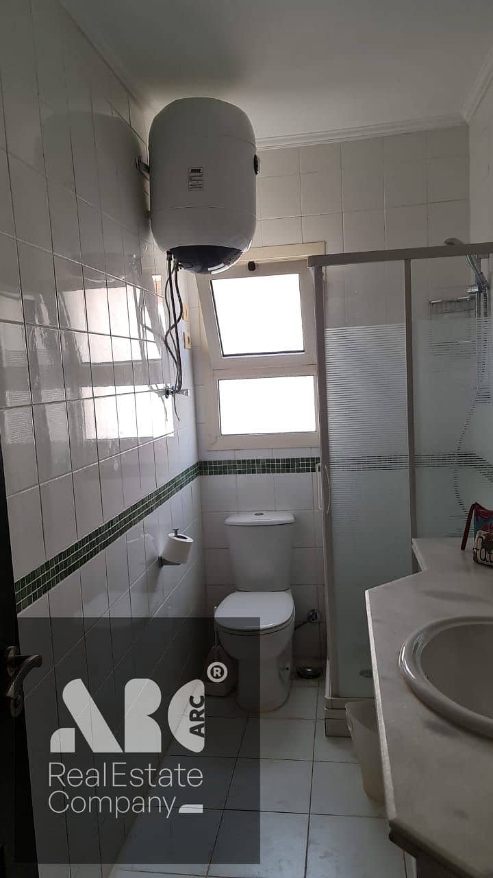 24 621fb92c-fa23-40ba-bb73-9fdad43145e9. jpg