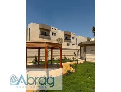 3 Bedroom Villa for Sale in Sheikh Zayed, Giza - 49d45a9a-e666-4bd4-baae-87d31269b7fc. jfif. jpg 3 Bedroom Villa for Sale in Sheikh Zayed, Giza - 49d45a9a-e666-4bd4-baae-87d31269b7fc. jfif. jpg