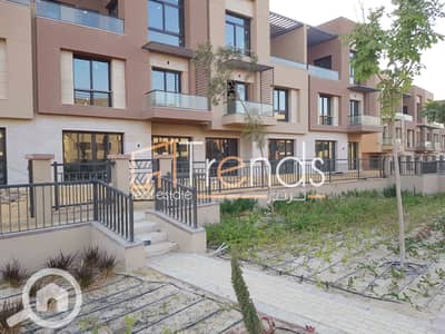 3 Bedroom Townhouse for Sale in New Cairo, Cairo - 20220921_171208. jpg 3 Bedroom Townhouse for Sale in New Cairo, Cairo - 20220921_171208. jpg
