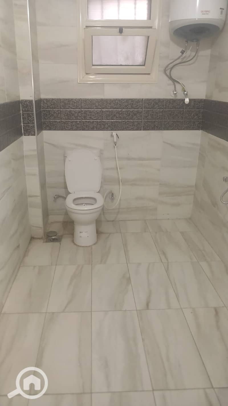 3 45868. jpg