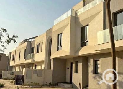 3 Bedroom Townhouse for Sale in Sheikh Zayed, Giza - 613765410_1916067052640352_1593354731196900075_n. jpg 3 Bedroom Townhouse for Sale in Sheikh Zayed, Giza - 613765410_1916067052640352_1593354731196900075_n. jpg
