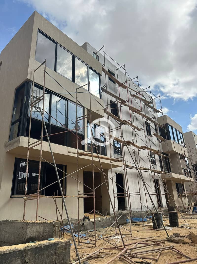3 6b887a7d-c674-47d4-b5b3-987aa96d6619. jpg