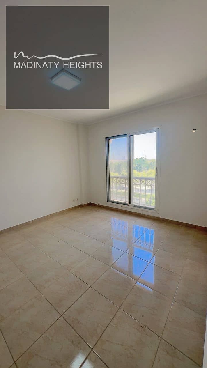 2 9aed4180-ee4e-4c83-bf27-f2f4bd2c513e. jpg