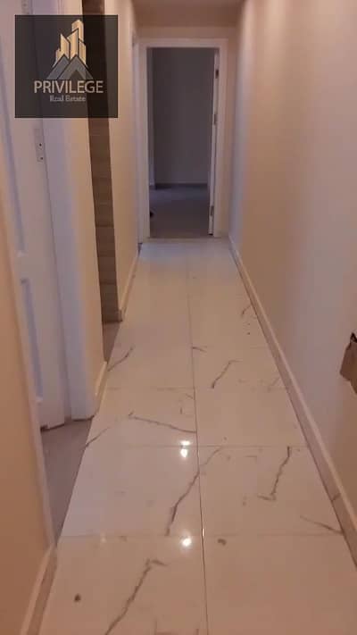 شقة 2 غرفة نوم للايجار في زهراء المعادى، القاهرة - VideoCapture_20260805-164428. jpg