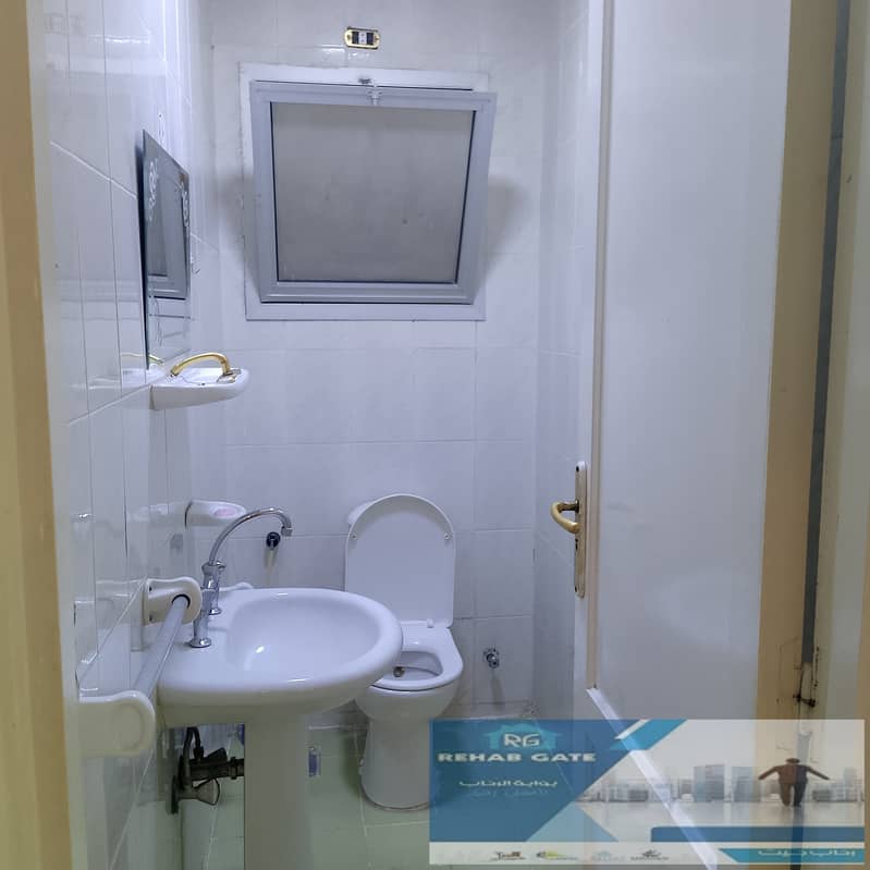 4 96559. jpg