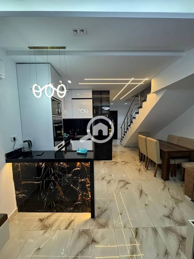 33 126775. jpg