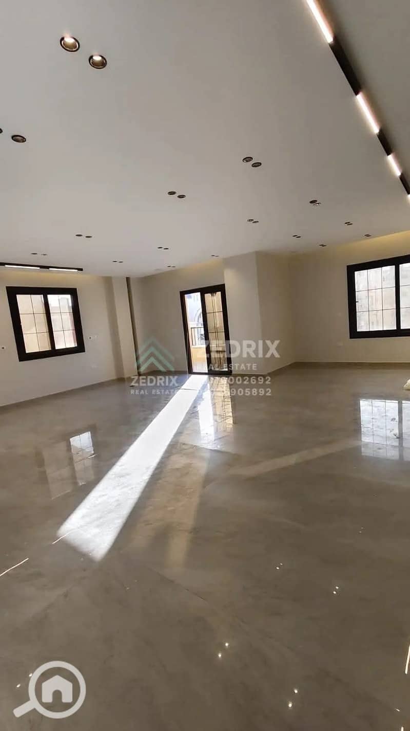 8 1000237723. jpg