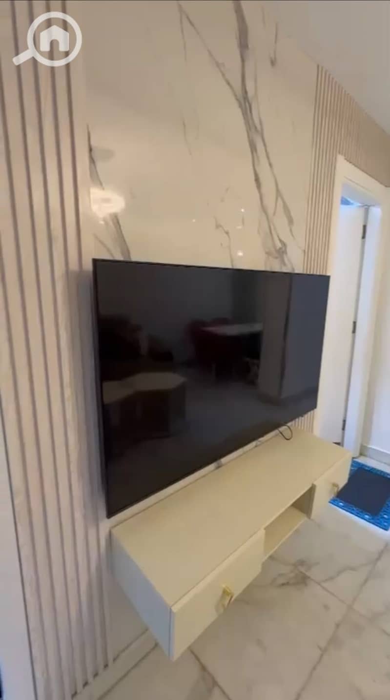 3 1000024210. jpg