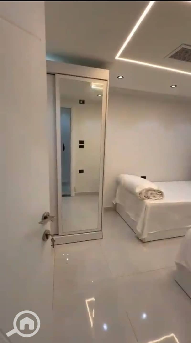 9 1000024228. jpg