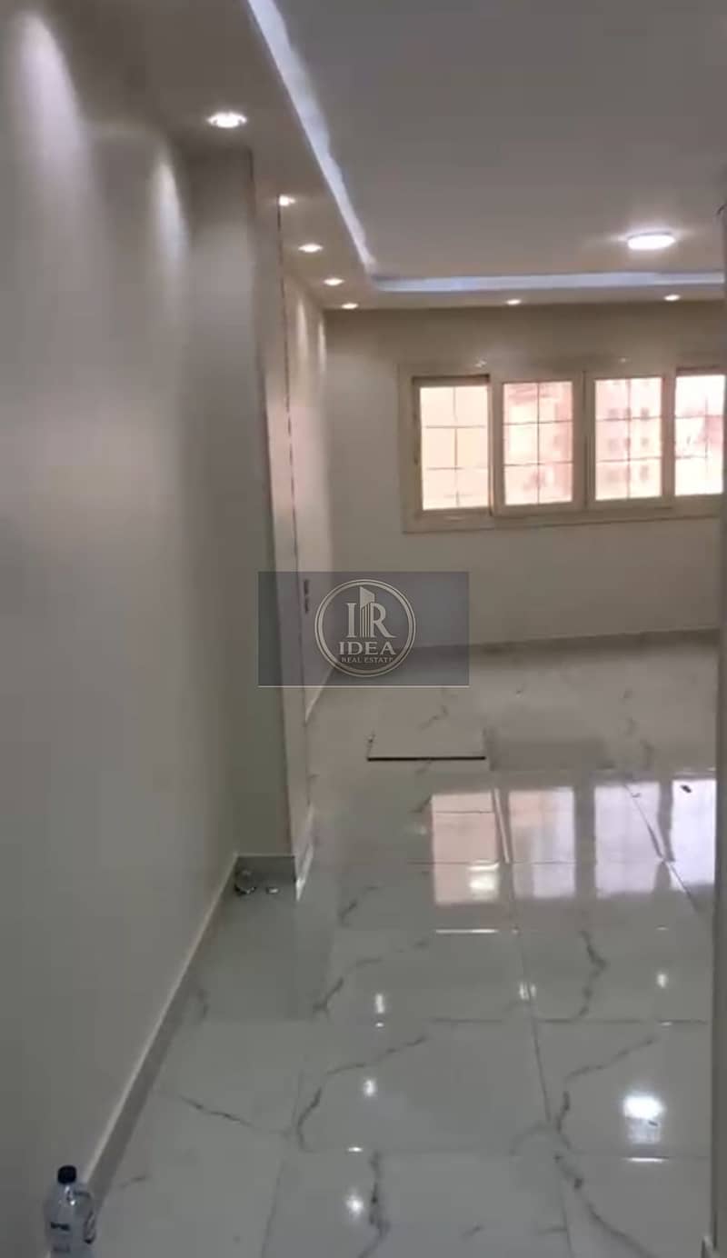 2 1000494653. jpg