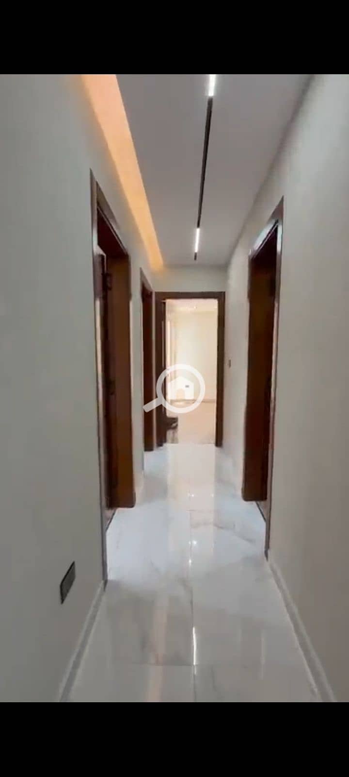 8 1000071493. jpg