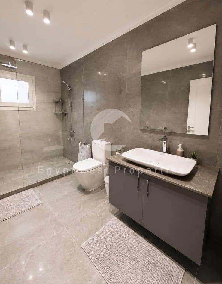 4 605d0fb7-2979-48f2-b23f-3c3f07ee74f3. jpg