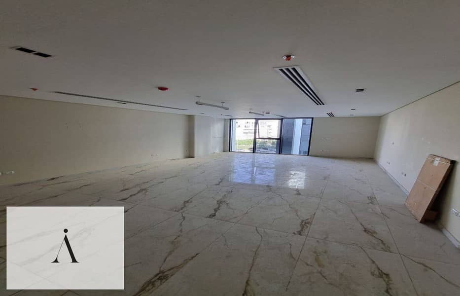 65 sqm office in Hyde Park at the lowest price per square meter in the market 65 sqm office in Hyde Park at the lowest price per square meter in the market
