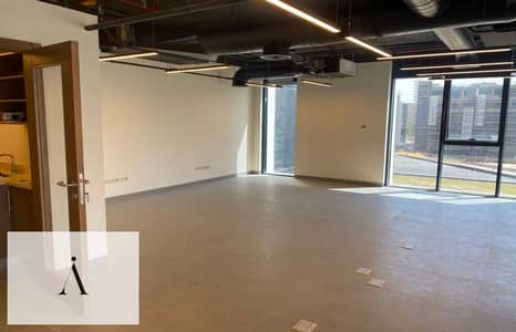 Office for Rent in New Cairo, Cairo - Office for rent 135 m in Hyde Park, fully finished Office for Rent in New Cairo, Cairo - Office for rent 135 m in Hyde Park, fully finished