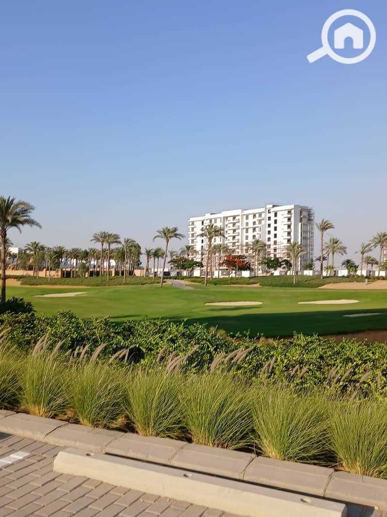 12 717bfbd8-7c14-42ac-be9c-0e12ac84fe93. jpg